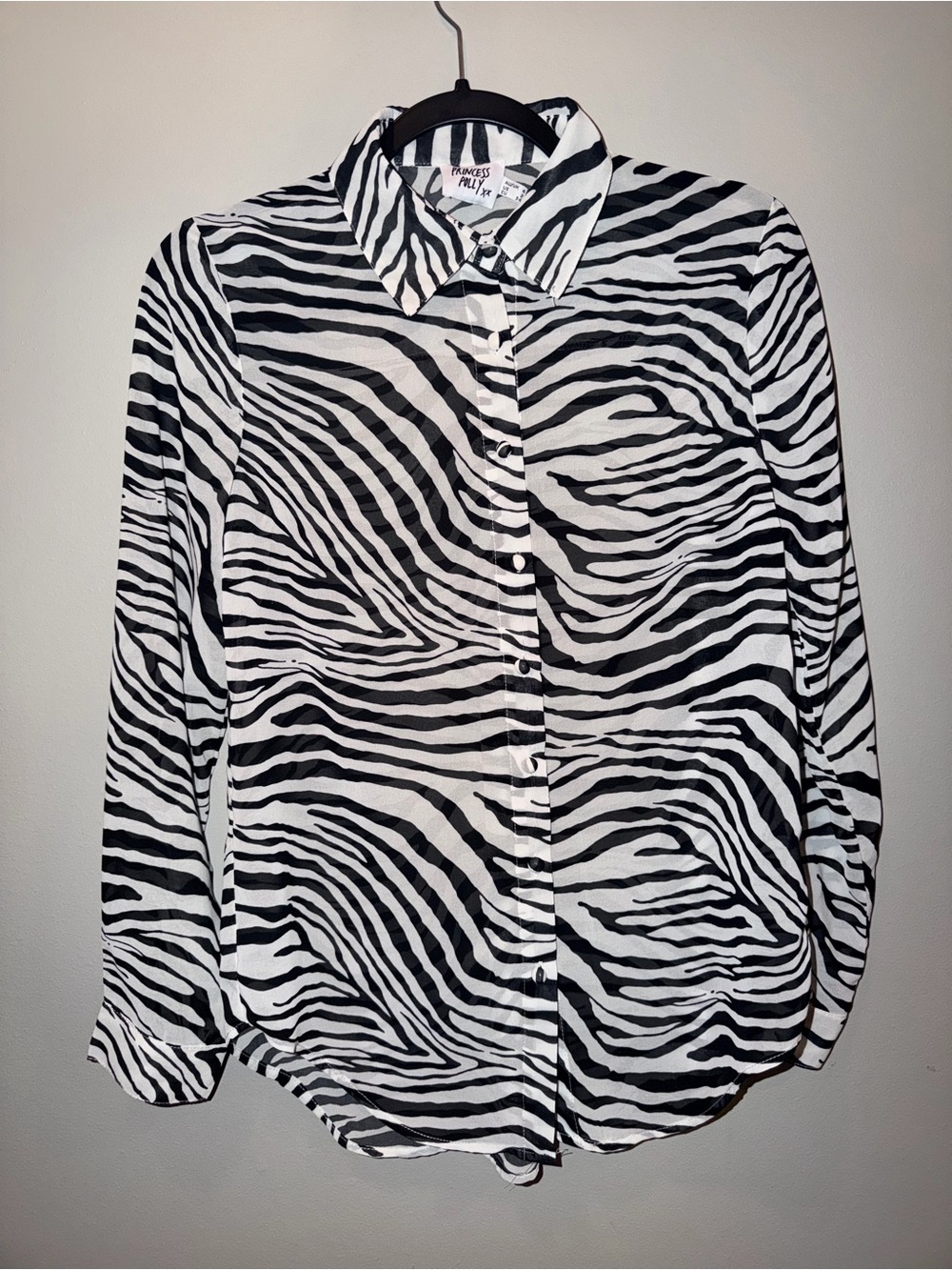 Princess Polly Black & White Zebra Button-Down Shirt size 4